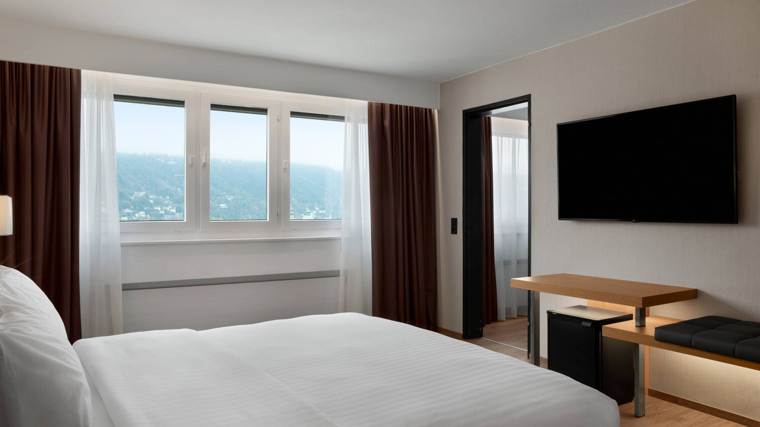 innac-suite-7324-hor-wide